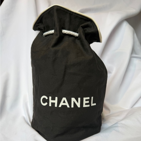 CHANEL Handbags - 💯AUTH CHANEL drawstring backpack